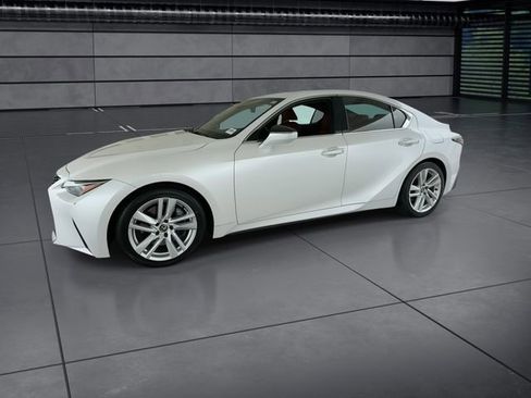 Certified 2023 Lexus IS 300 w/ Comfort Package RWD image 4