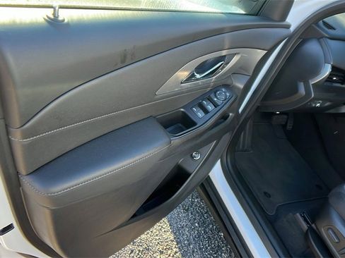 Certified 2023 Chevrolet Traverse LT image 11