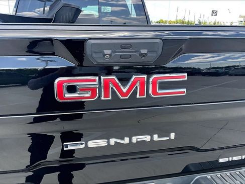 Used 2021 GMC Sierra 2500 Denali w/ Denali Ultimate Package AWD/4WD image 10