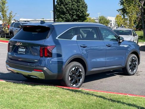 New 2026 Kia Sorento S AWD/4WD image 7