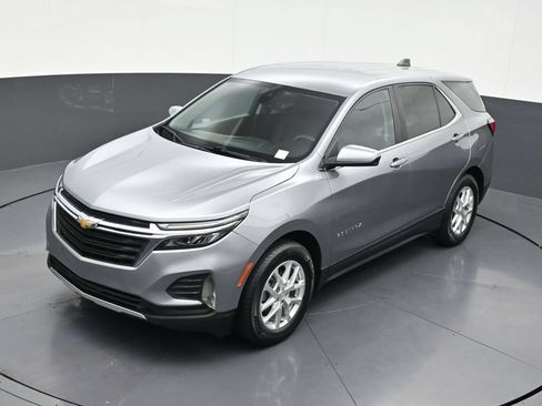 Used 2023 Chevrolet Equinox LT FWD image 16