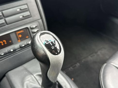 Used 2002 Porsche 911 Carrera image 23