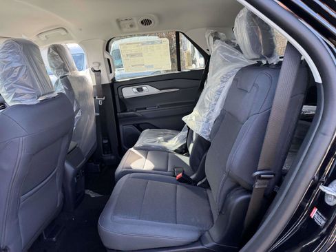 New 2026 Ford Explorer Active image 10