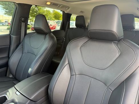 Used 2024 INFINITI QX60 Luxe FWD image 11