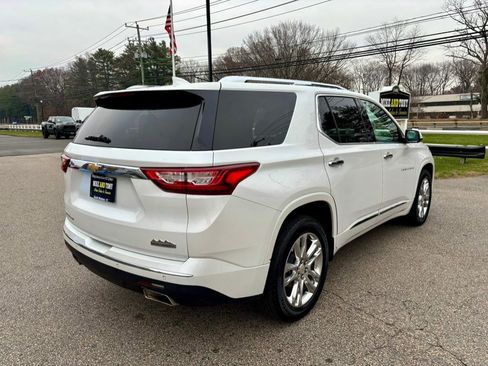 Used 2019 Chevrolet Traverse High Country image 8