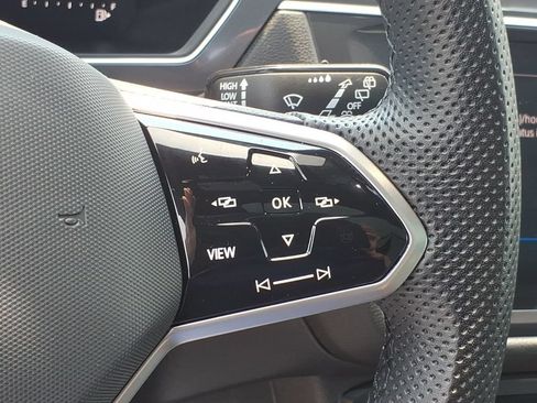Used 2024 Volkswagen Tiguan SE R-Line AWD/4WD image 19