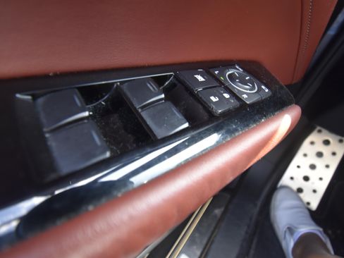 Used 2021 Toyota Camry SE w/ Carpet Mat Package (TMS) FWD image 14