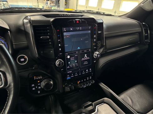 Certified 2022 RAM 1500 Limited w/ Body Color Bumper Group image 16