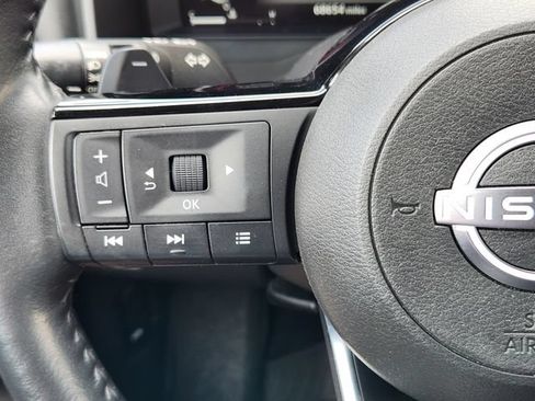 Used 2022 Nissan Rogue Platinum w/ Head-Up Display Package AWD/4WD image 32