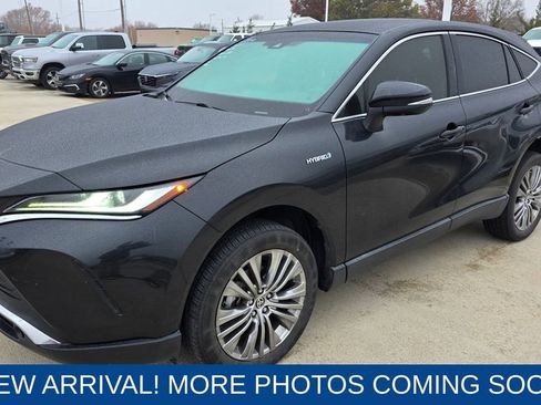 Used 2021 Toyota Venza Limited image 1