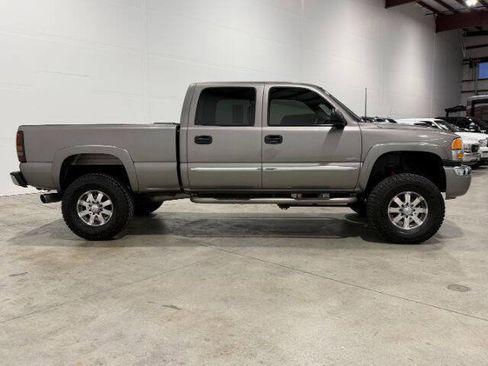 Used 2006 GMC Sierra 2500 SLT w/ Heavy-Duty Power Package image 7