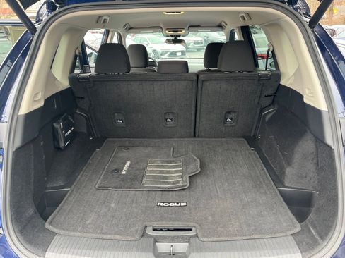 Used 2025 Nissan Rogue SV AWD/4WD image 28