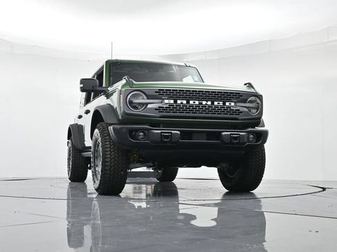 Used 2025 Ford Bronco Badlands AWD/4WD image 36