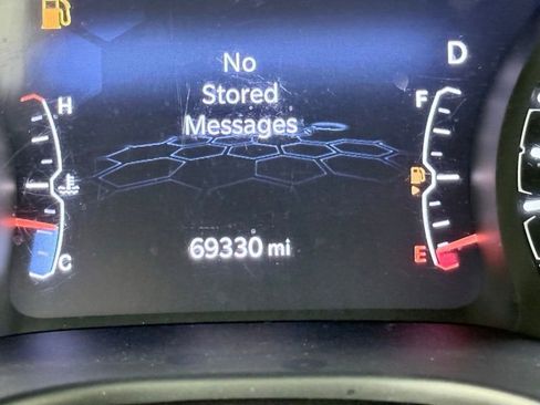 Used 2022 Jeep Compass Latitude image 16