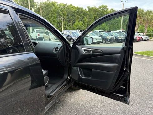 Used 2019 Nissan Pathfinder SV w/ Rock Creek Edition FWD image 28