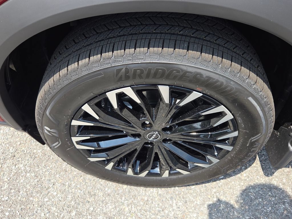 New 2026 Nissan Rogue Dark Armor FWD image 17