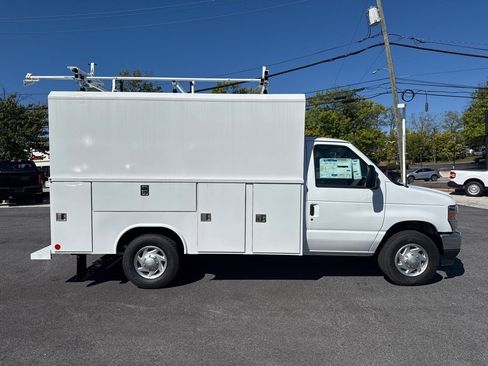 New 2026 Ford E-350 and Econoline 350 Super Duty w/ Power Equipment Group image 6