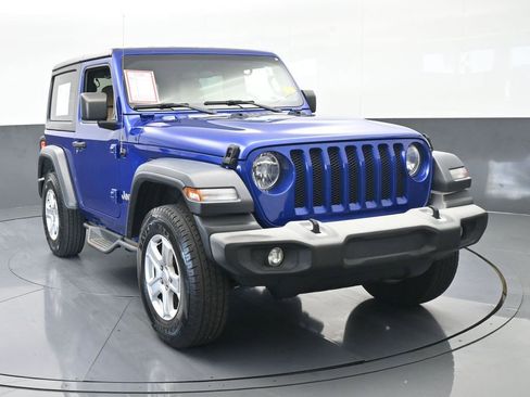 Used 2020 Jeep Wrangler Sport image 9