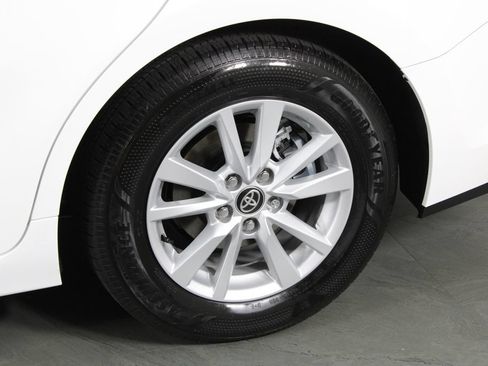 Used 2026 Toyota Camry LE FWD image 12