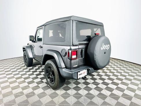 Certified 2022 Jeep Wrangler Sport AWD/4WD image 8