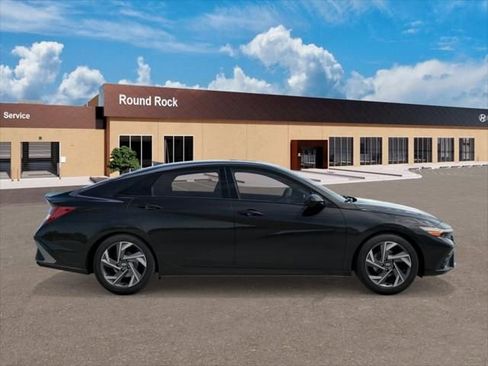 New 2026 Hyundai Elantra SEL Sport Premium FWD image 7