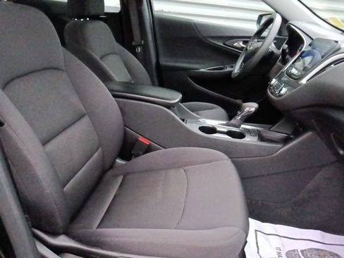 Used 2024 Chevrolet Malibu LT image 30