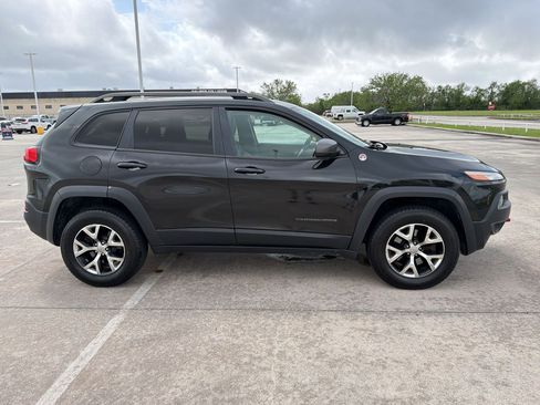 Used 2014 Jeep Cherokee Trailhawk w/ Cold Weather Group image 7