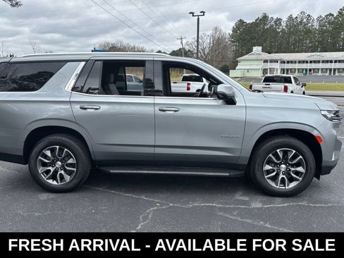 Used 2024 Chevrolet Tahoe LT w/ Luxury Package image 7