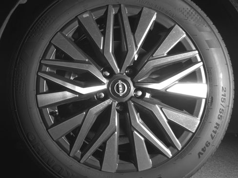 Used 2025 Nissan Altima 2.5 SV image 12