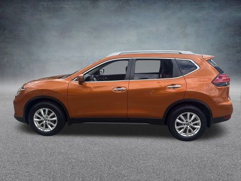 Used 2017 Nissan Rogue SV image 13