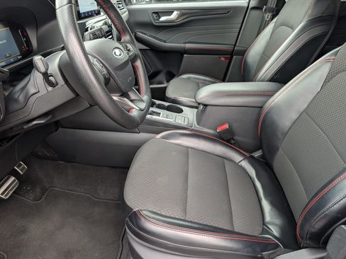 Used 2024 Ford Escape ST-Line FWD image 13