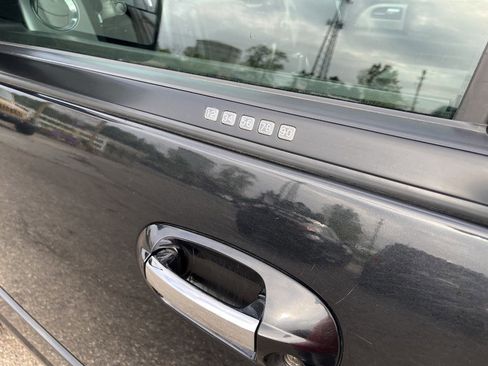 Used 2013 Ford Expedition EL Limited image 9