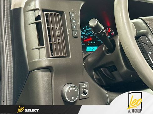 Used 2019 Chevrolet Express 2500 w/ Driver Convenience Package RWD image 13
