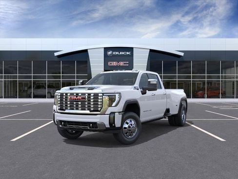 New 2026 GMC Sierra 3500 Denali w/ Denali Reserve Package AWD/4WD image 8