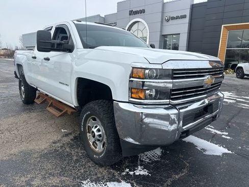 Used 2017 Chevrolet Silverado 2500 W/T w/ Snow Plow Prep Package image 2