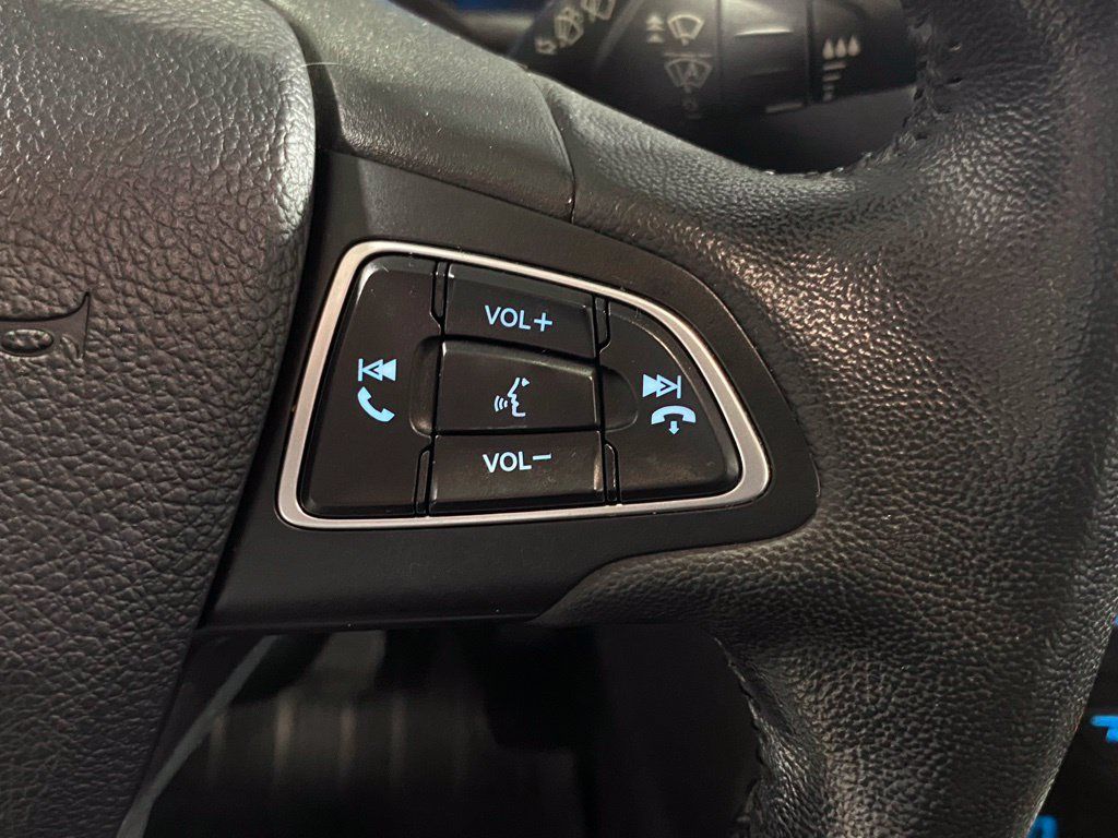 Used 2018 Ford Escape Titanium w/ Ford Safe & Smart Package AWD/4WD image 33