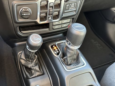 New 2026 Jeep Gladiator Sport image 24