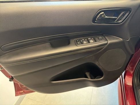 Used 2022 Dodge Durango SRT image 9
