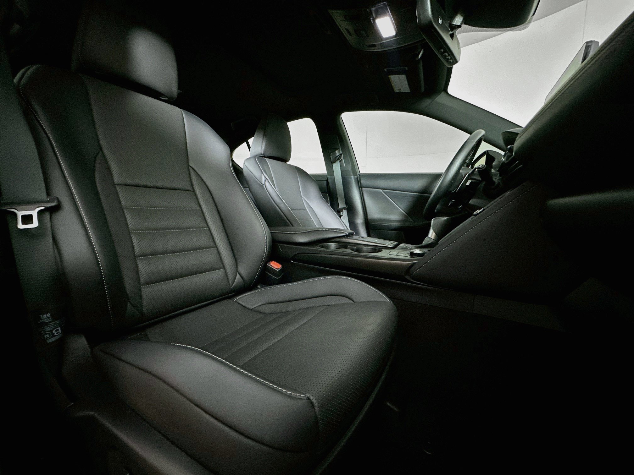 Used 2025 Lexus IS 350 F Sport RWD image 32