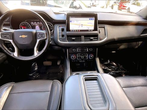 Used 2021 Chevrolet Suburban Premier image 15