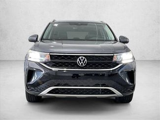 Used 2023 Volkswagen Taos SE FWD video 3