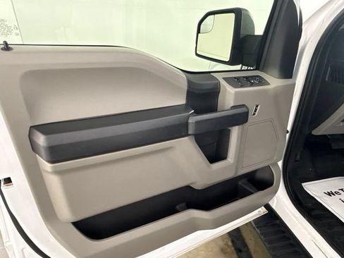 Used 2019 Ford F150 XL w/ Equipment Group 101A Mid AWD/4WD image 14