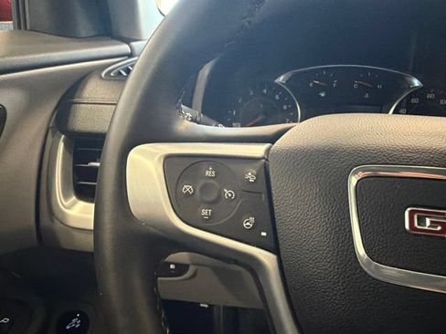 Used 2024 GMC Terrain SLT AWD/4WD image 33