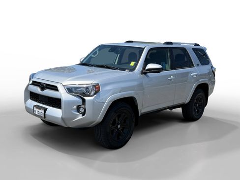 Used 2022 Toyota 4Runner SR5 AWD/4WD image 1