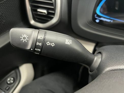 New 2026 Hyundai Venue SEL FWD image 21