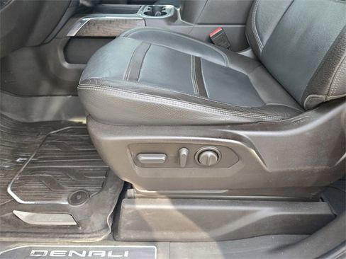 Used 2021 GMC Sierra 3500 Denali w/ Denali Ultimate Package image 23