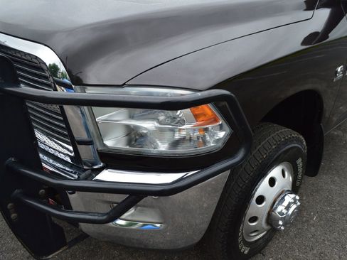 Used 2011 RAM 3500 Big Horn AWD/4WD image 3