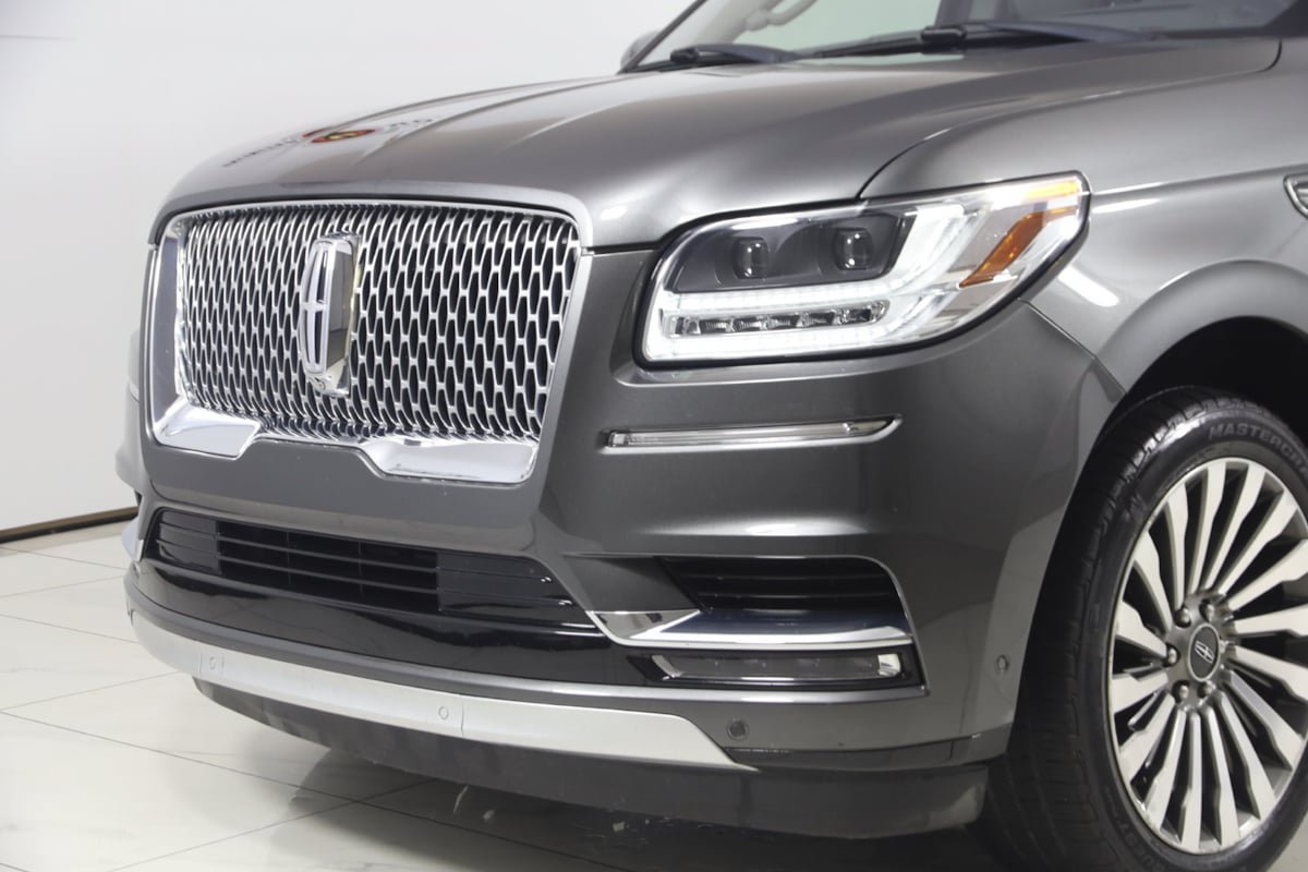 Used 2018 Lincoln Navigator Reserve w/ Technology Package AWD/4WD image 48