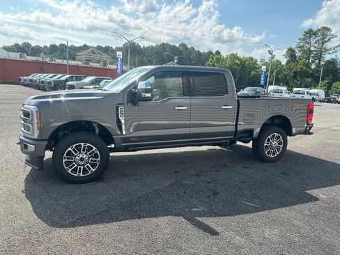 New 2026 Ford F250 Platinum w/ Platinum Plus Package AWD/4WD image 6
