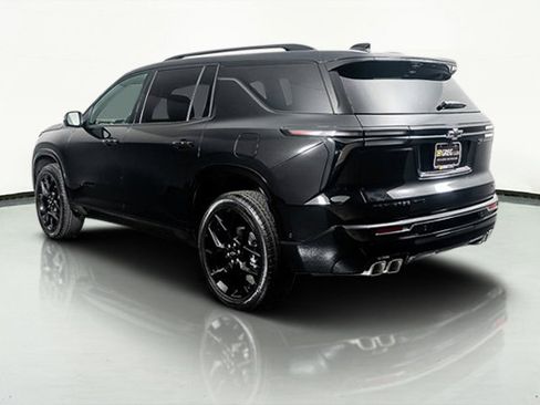 Used 2026 Chevrolet Traverse RS image 9